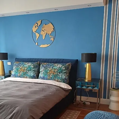 Lgbtq Friendly Apartament